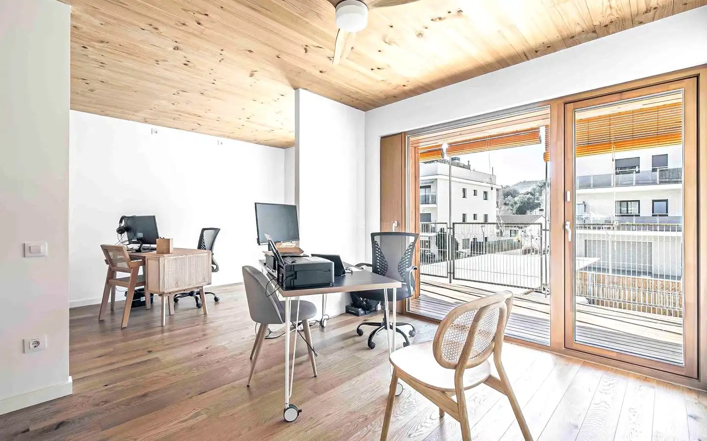 Büro zum Verkauf in Dosrius