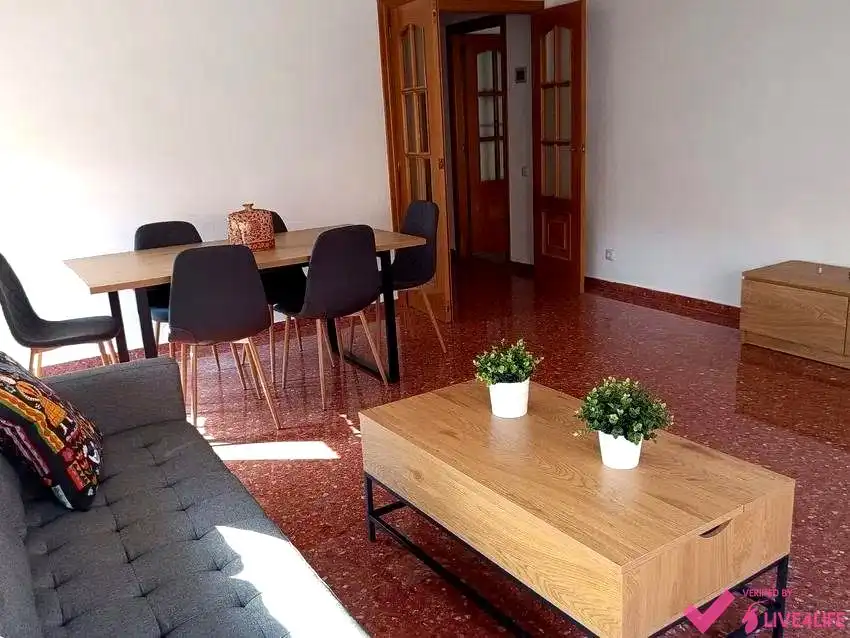 Living room of Flat for rent in Valencia  with Air Conditioner, Heating and Furnished