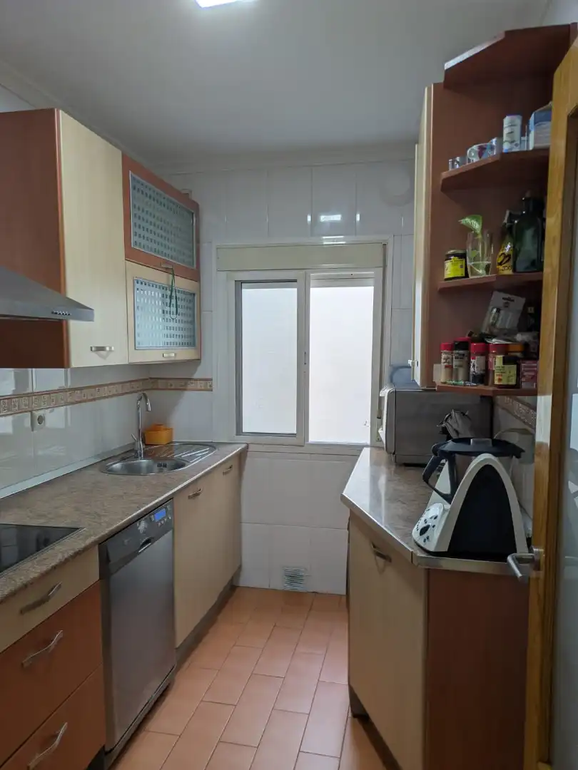 Cocina de Piso en venta en Mairena del Aljarafe con Calefacción, Parquet y Balcón