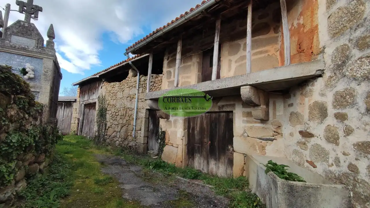 House with garden for sale in Maceda, imagen 2