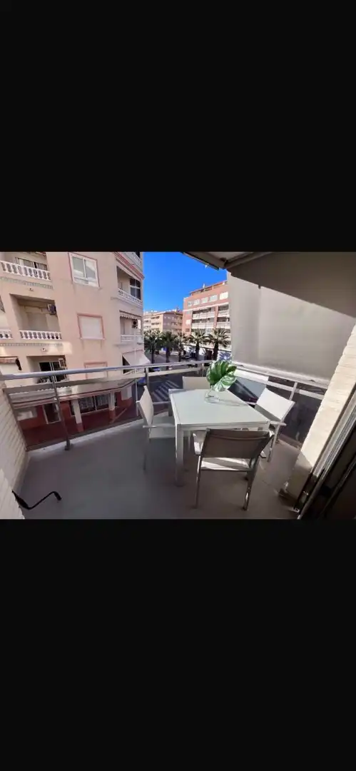 Terrassa de Apartament de lloguer en Guardamar del Segura amb Aire condicionat, Calefacció i Moblat