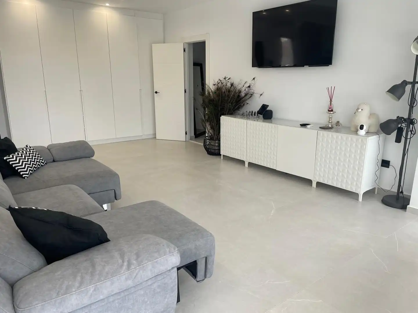 Sala d'estar de Casa o xalet en venda en Elche / Elx amb Aire condicionat, Terrassa i Traster