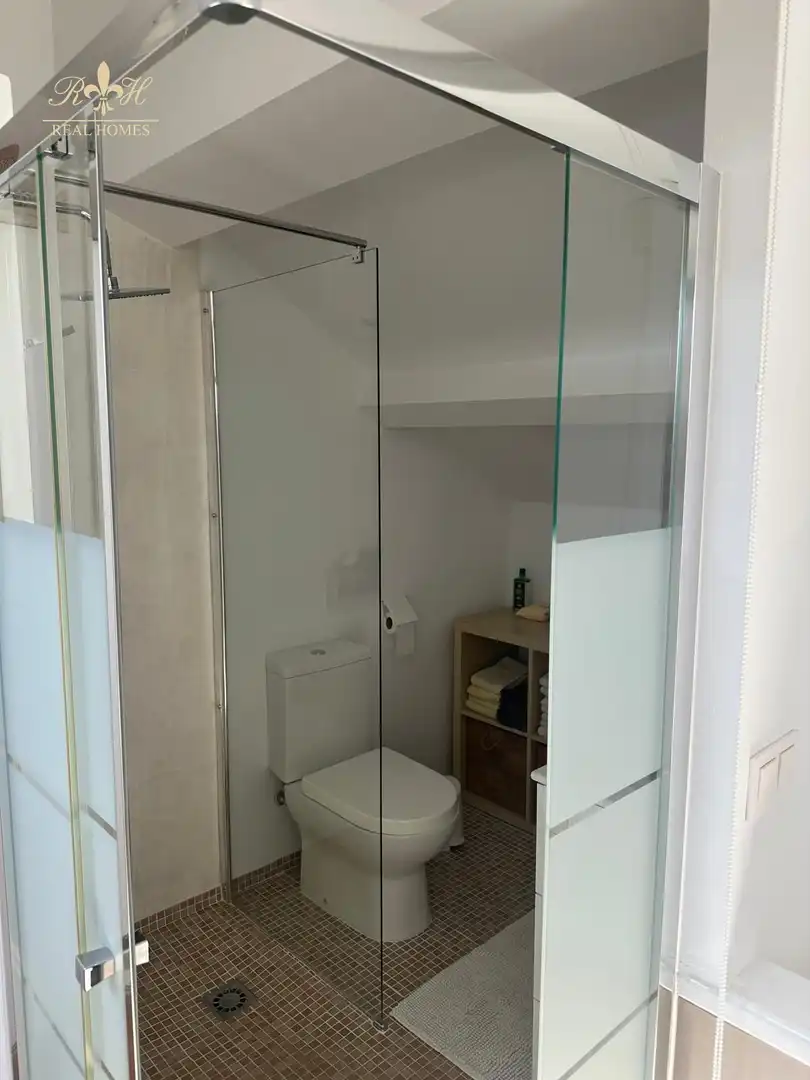 Baño de Dúplex en venta en L'Alfàs del Pi con Aire acondicionado y Terraza