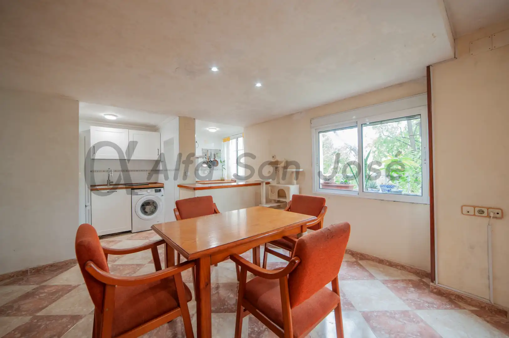 Exterior view of Flat for sale in Sevilla  with Furnished and Oven