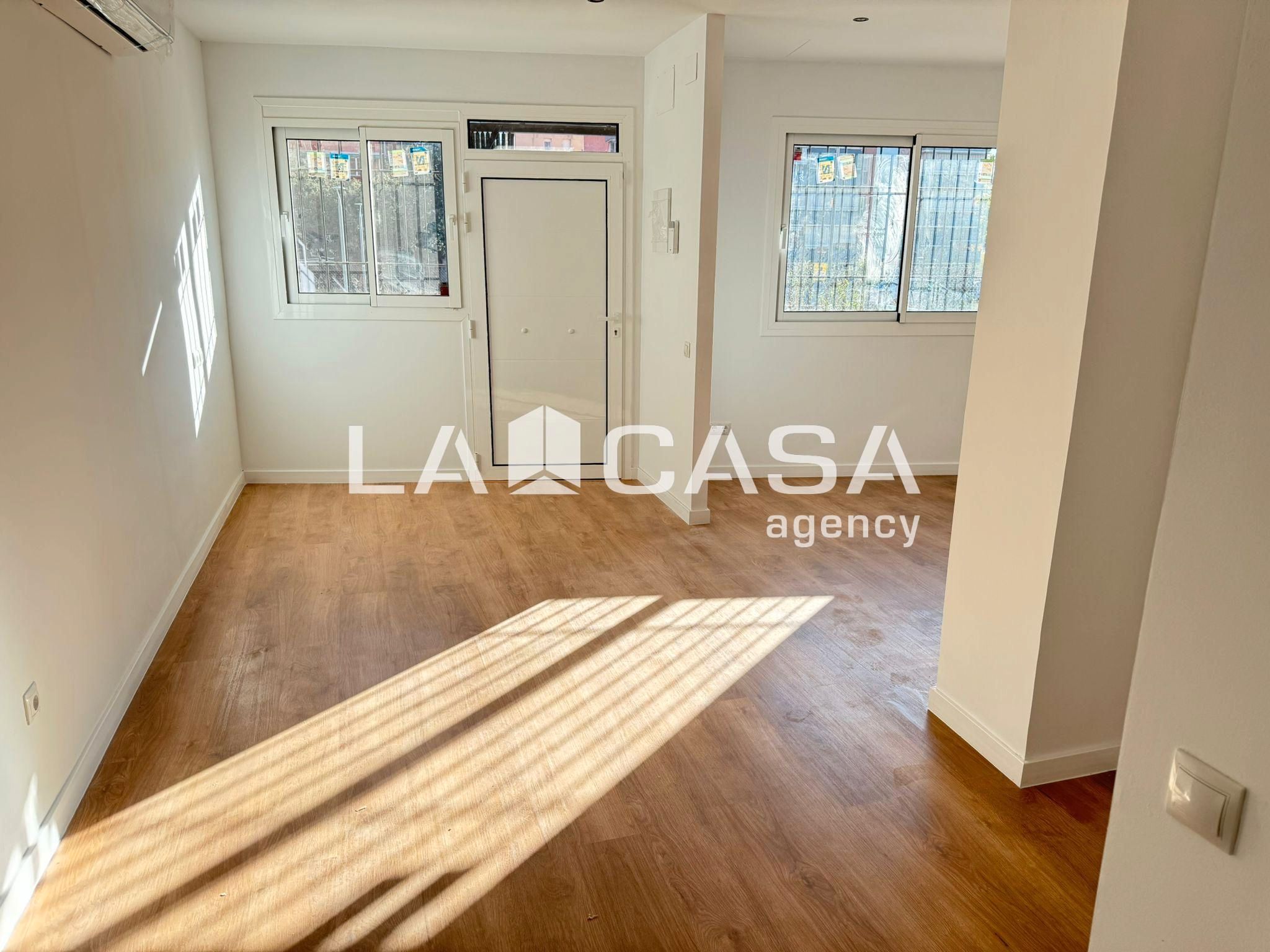 Planta baja for sale in Canovelles  with Heating