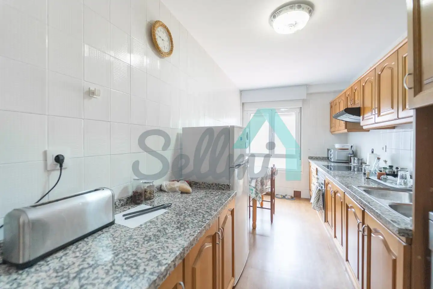 Cocina de Piso en venta en Oviedo  con Calefacción, Parquet y Trastero