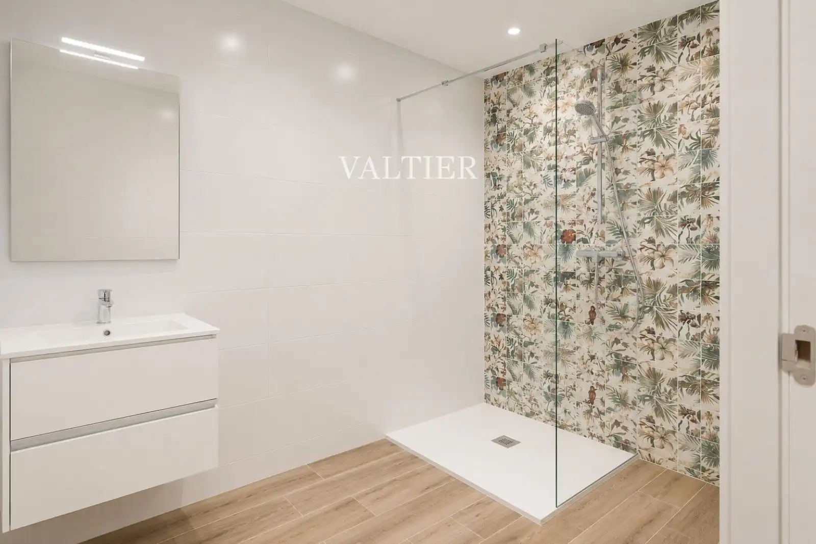 Baño de Piso de alquiler en Madrid con Aire acondicionado y Amueblado