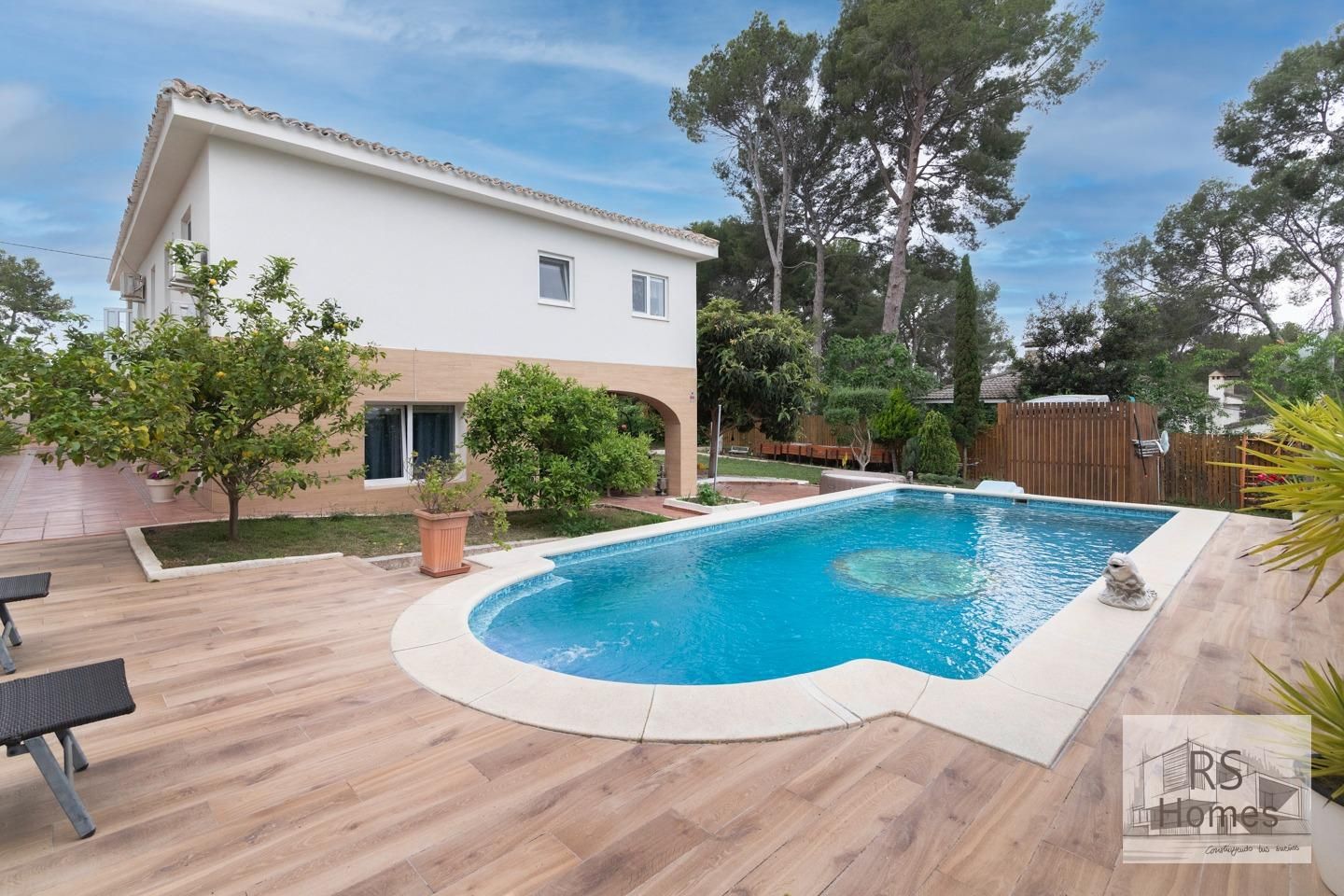 Piscina de Casa o xalet en venda en L'Eliana amb Aire condicionat, Calefacció i Jardí privat