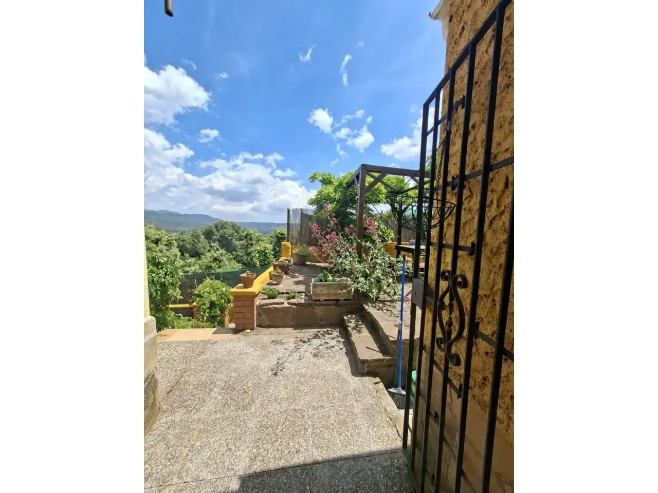 Jardín de Piso en venta en Sant Llorenç Savall con Jardín privado, Terraza y Trastero