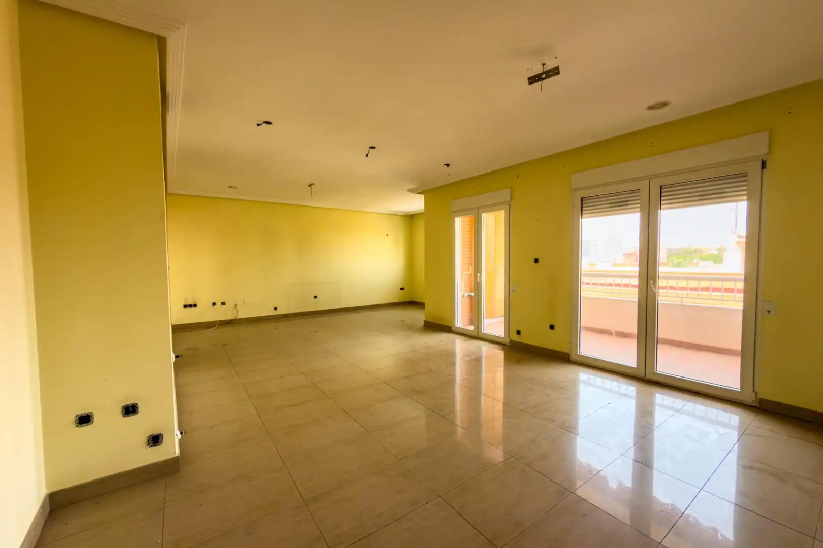 Sala d'estar de Pis en venda en Torrevieja amb Aire condicionat, Calefacció i Terrassa
