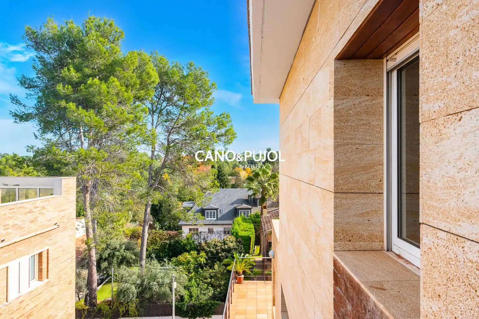 Exterior view of Houses for sale in Sant Cugat del Vallès  with Air Conditioner, Terrace and Swimming Pool