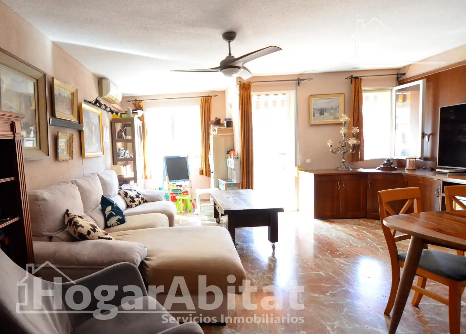 Sala d'estar de Pis en venda en Alicante / Alacant amb Aire condicionat, Traster i Moblat