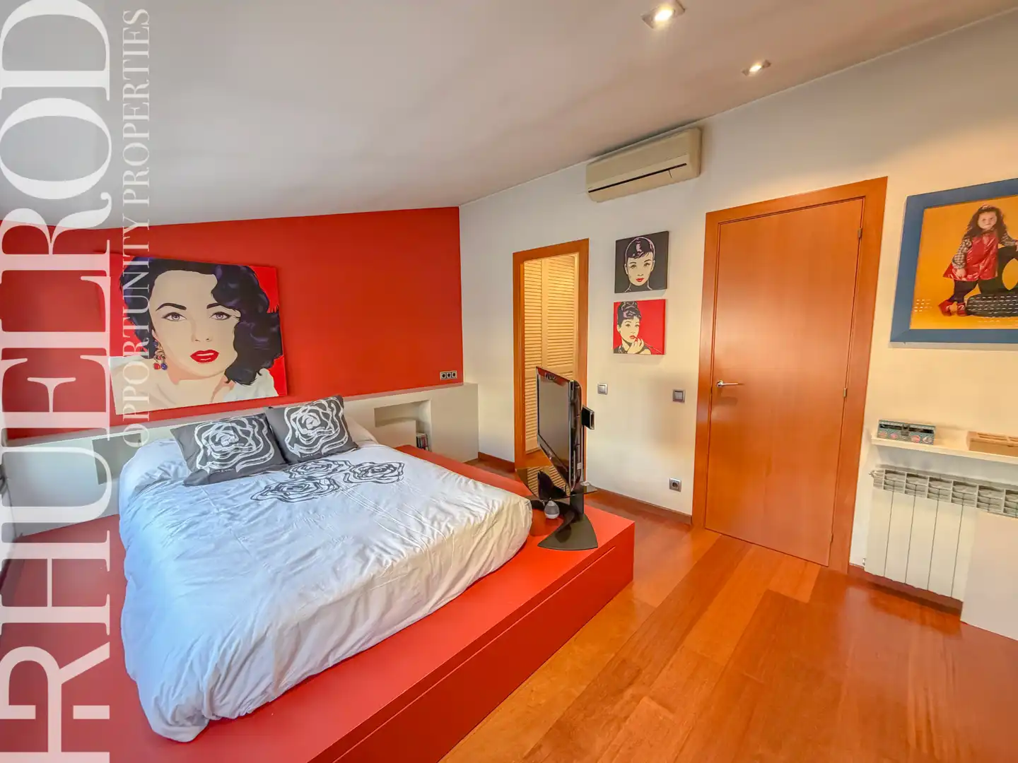 Dormitori de Casa adosada en venda en Granollers amb Aire condicionat, Calefacció i Parquet