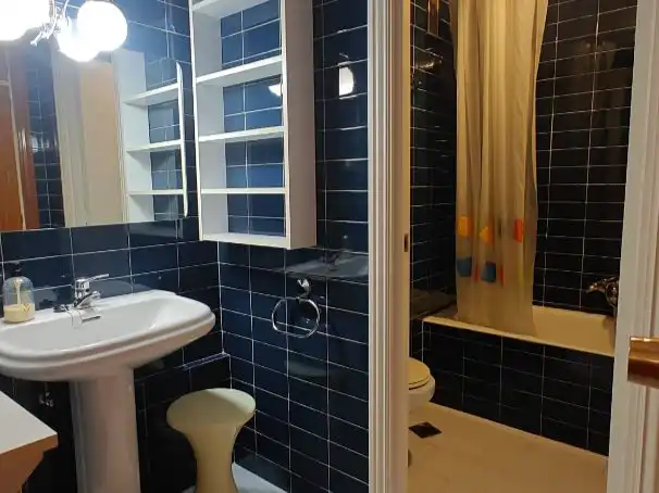 Badezimmer von Maisonette zur Miete in Murcia mit Klimaanlage, Heizung und Parkett