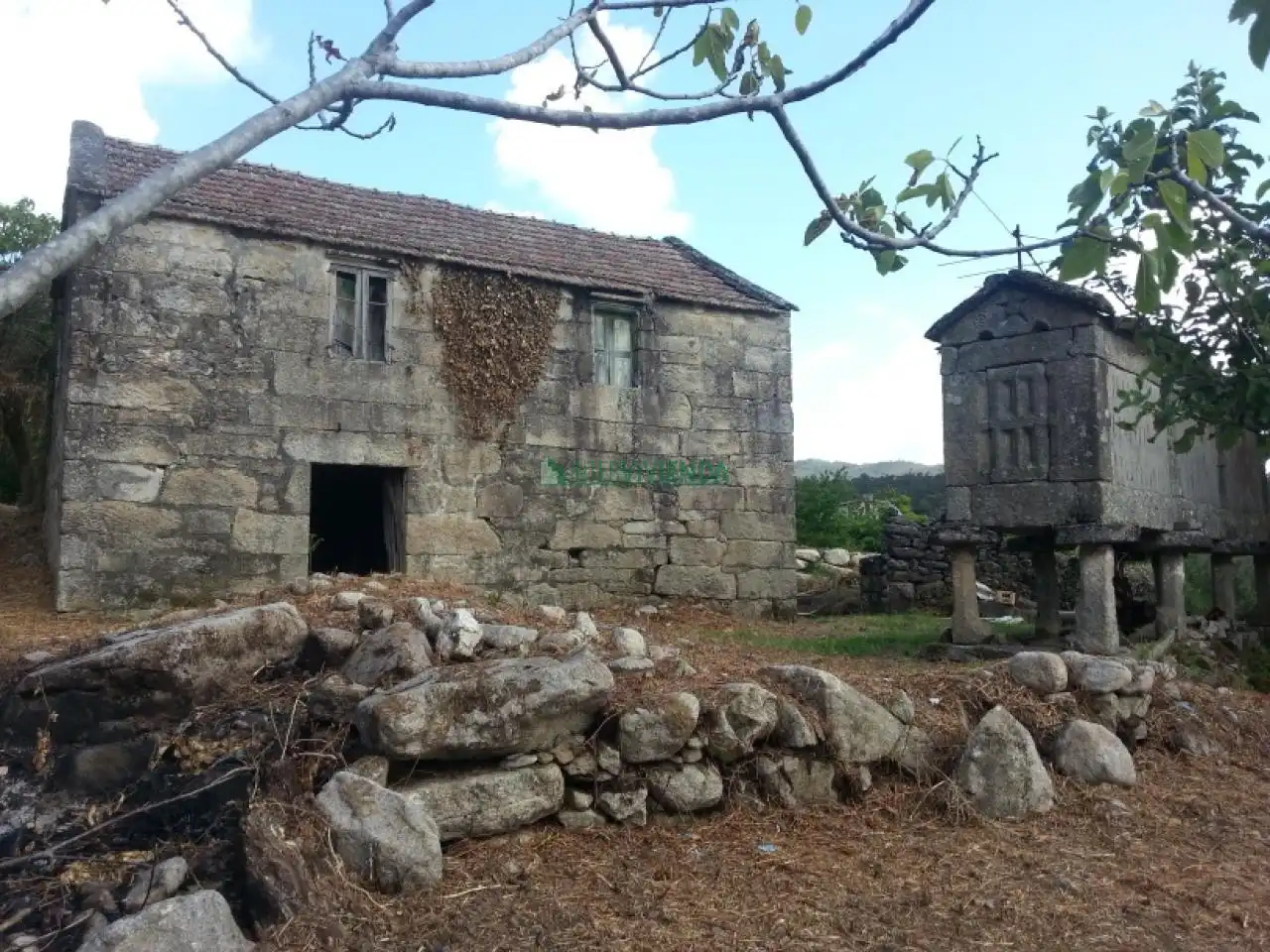 Vista exterior de Finca rústica en venda en Vilaboa amb Calefacció i Jardí privat