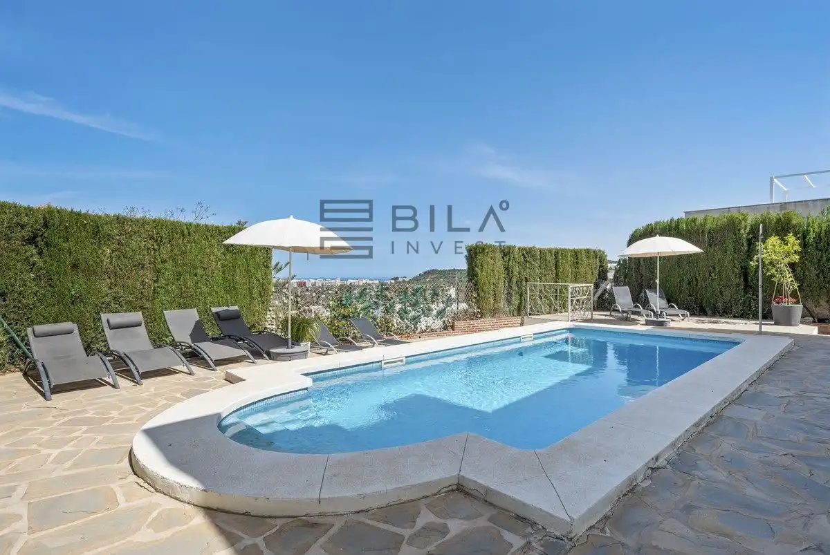 Chalet con piscina en venta en Cerros del Aguila, imagen 3