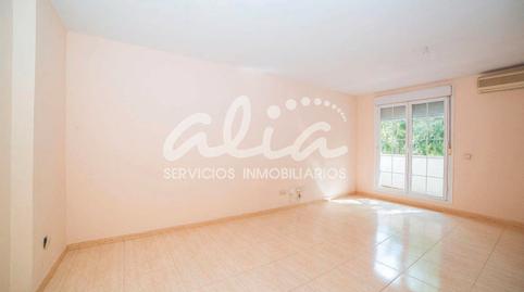 Foto 3 de Dúplex en venta en Parque Europa - Los Pitufos, Madrid