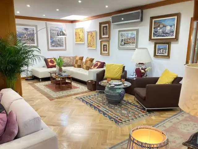 Sala d'estar de Casa o xalet en venda en Roquetas de Mar amb Aire condicionat, Calefacció i Jardí privat