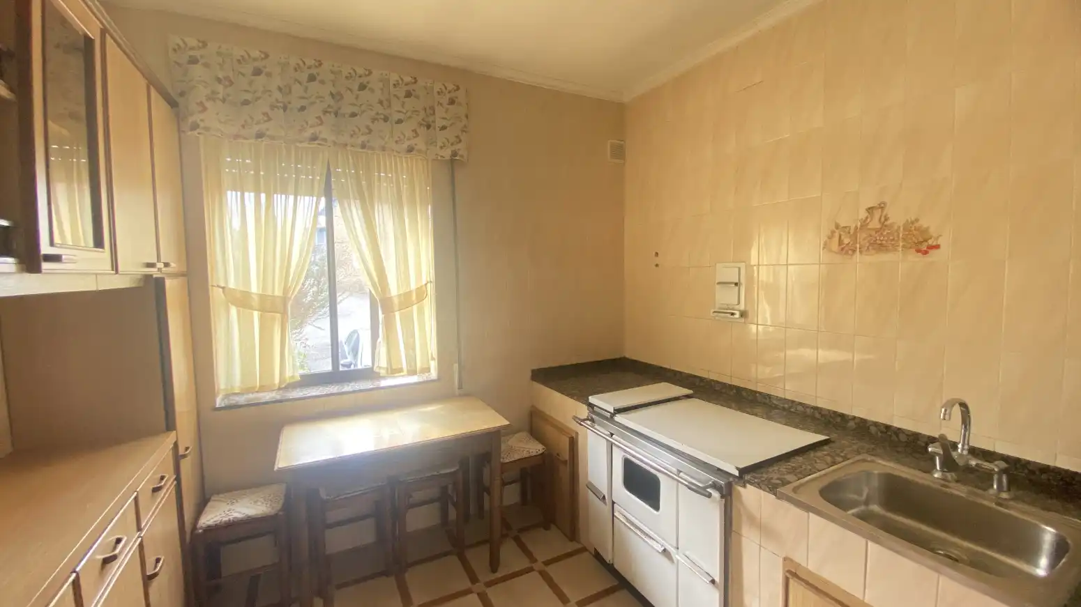 Küche von Haus oder Chalet zum Verkauf in Polanco mit Heizung, Privatgarten und Parkett