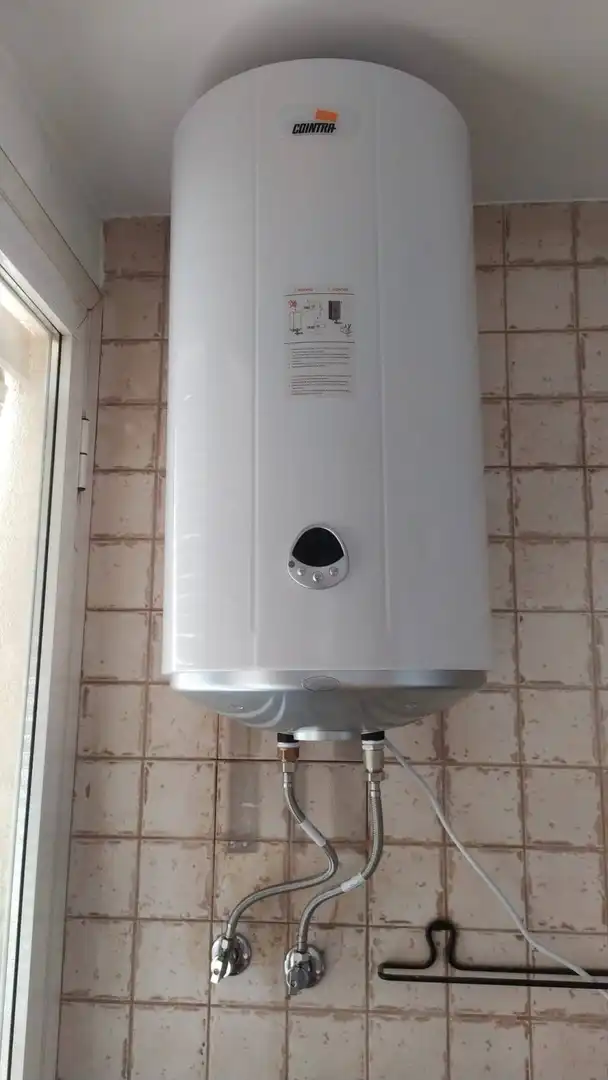 Bathroom of Flat for sale in Madrid  with Private garden and Furnished