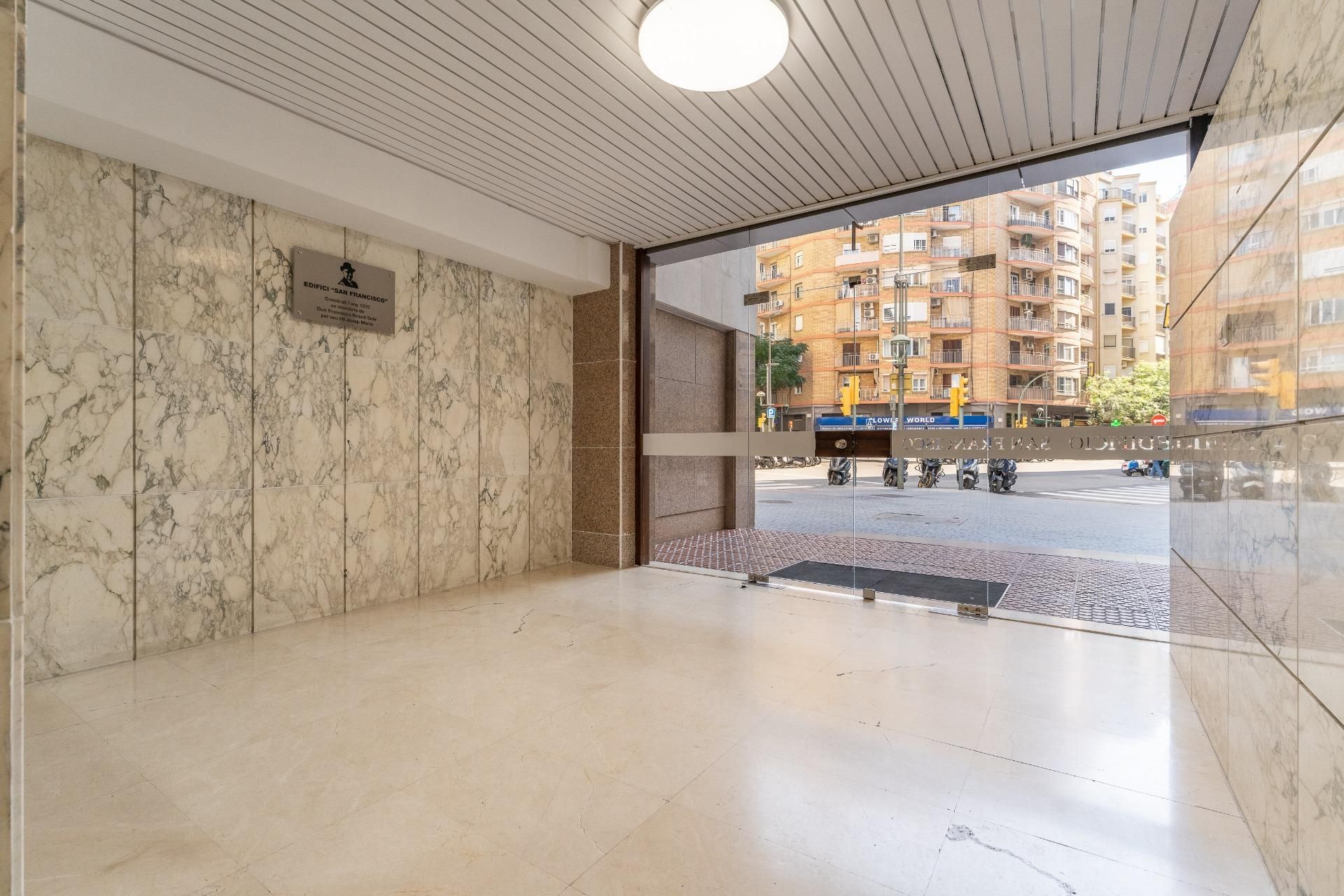 Flat for sale in  Tarragona Capital  with Air Conditioner