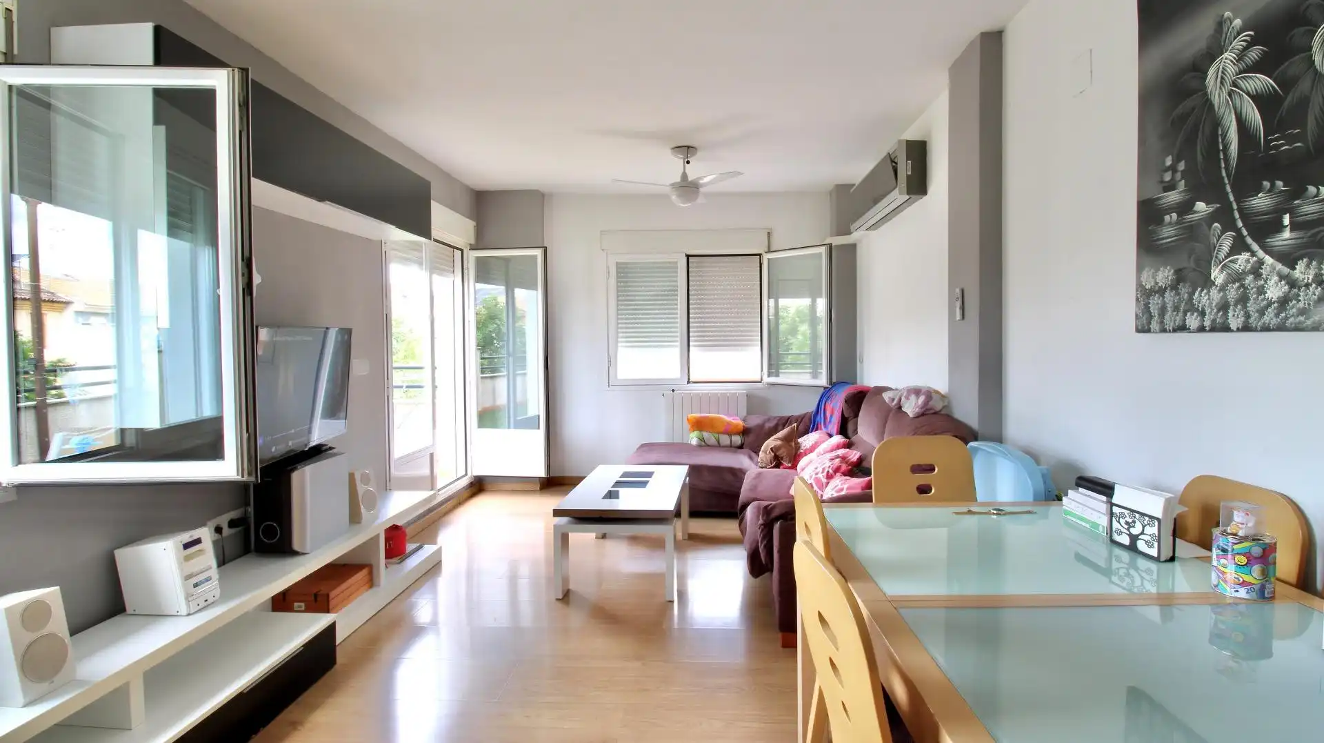 Sala de estar de Ático en venta en Churriana de la Vega con Aire acondicionado, Calefacción y Terraza