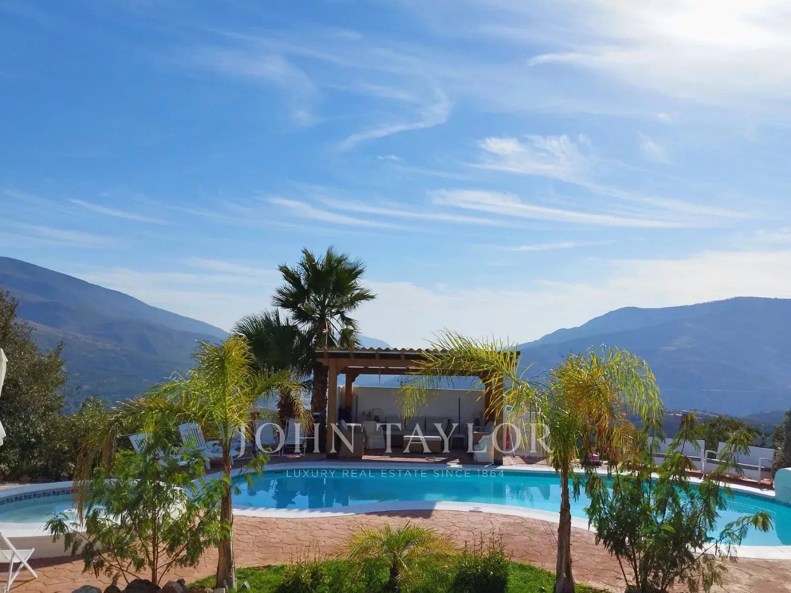 Swimming pool of House or chalet for sale in Lanjarón  with Air Conditioner, Heating and Private garden