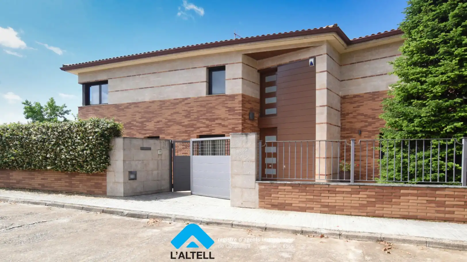 Vista exterior de Casa o chalet en venta en La Garriga con Aire acondicionado, Calefacción y Terraza