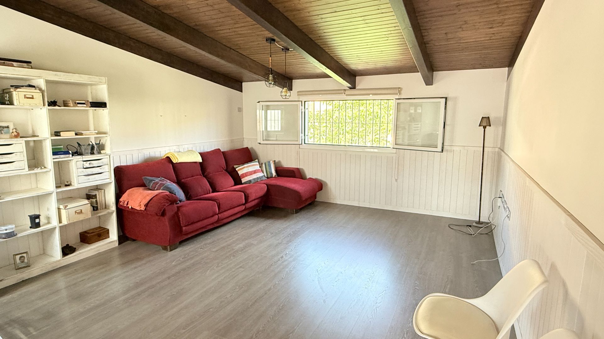 Living room of Duplex for sale in Berja  with Air Conditioner