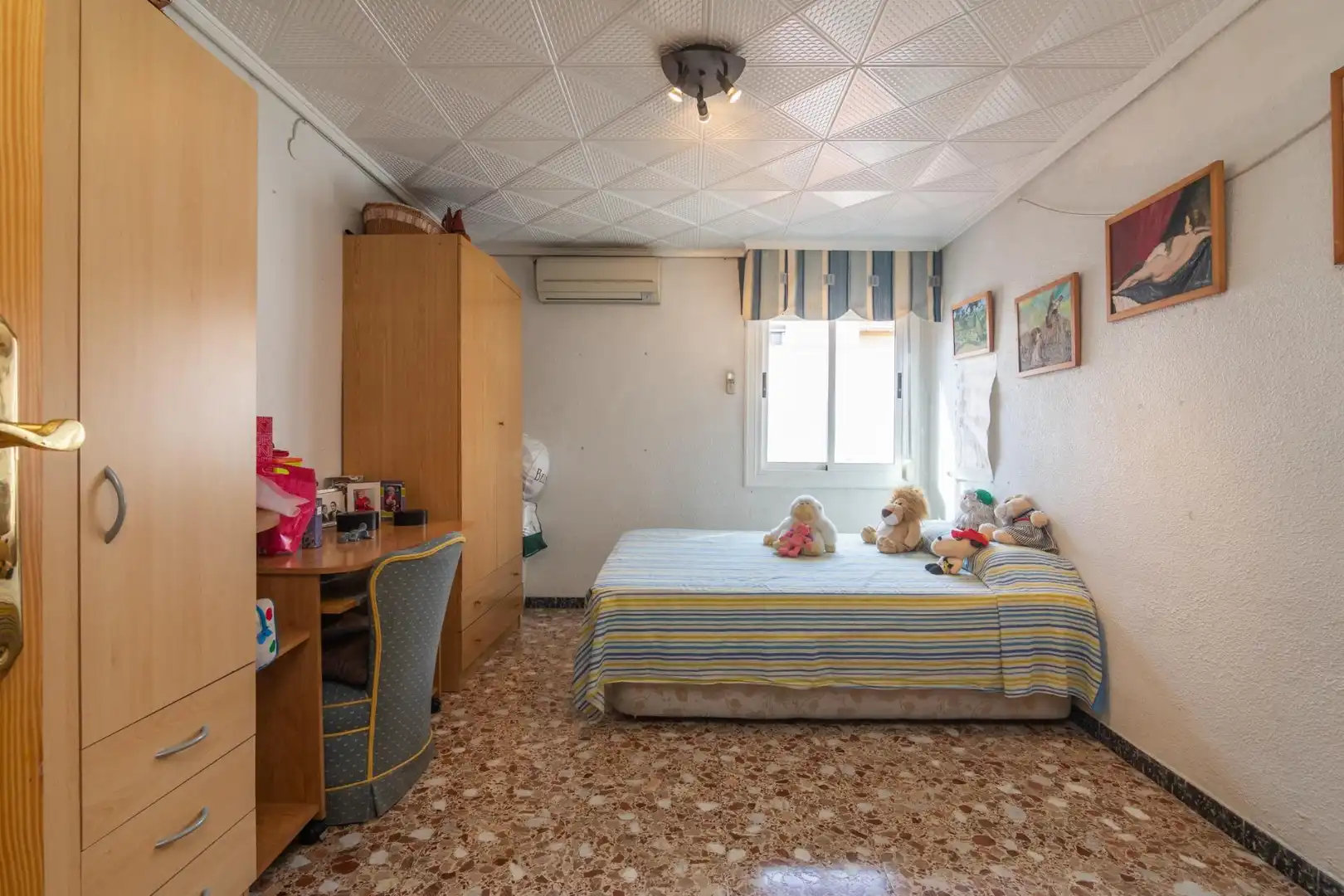Schlafzimmer von Einfamilien-Reihenhaus zum Verkauf in Elche / Elx mit Klimaanlage, Terrasse und Balkon