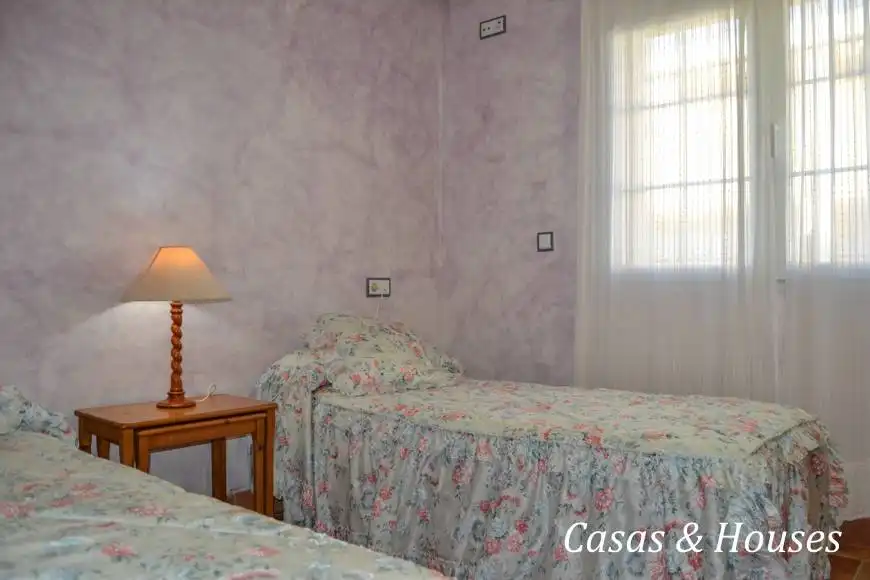 Dormitori de Casa o xalet en venda en La Manga del Mar Menor amb Jardí privat, Terrassa i Moblat