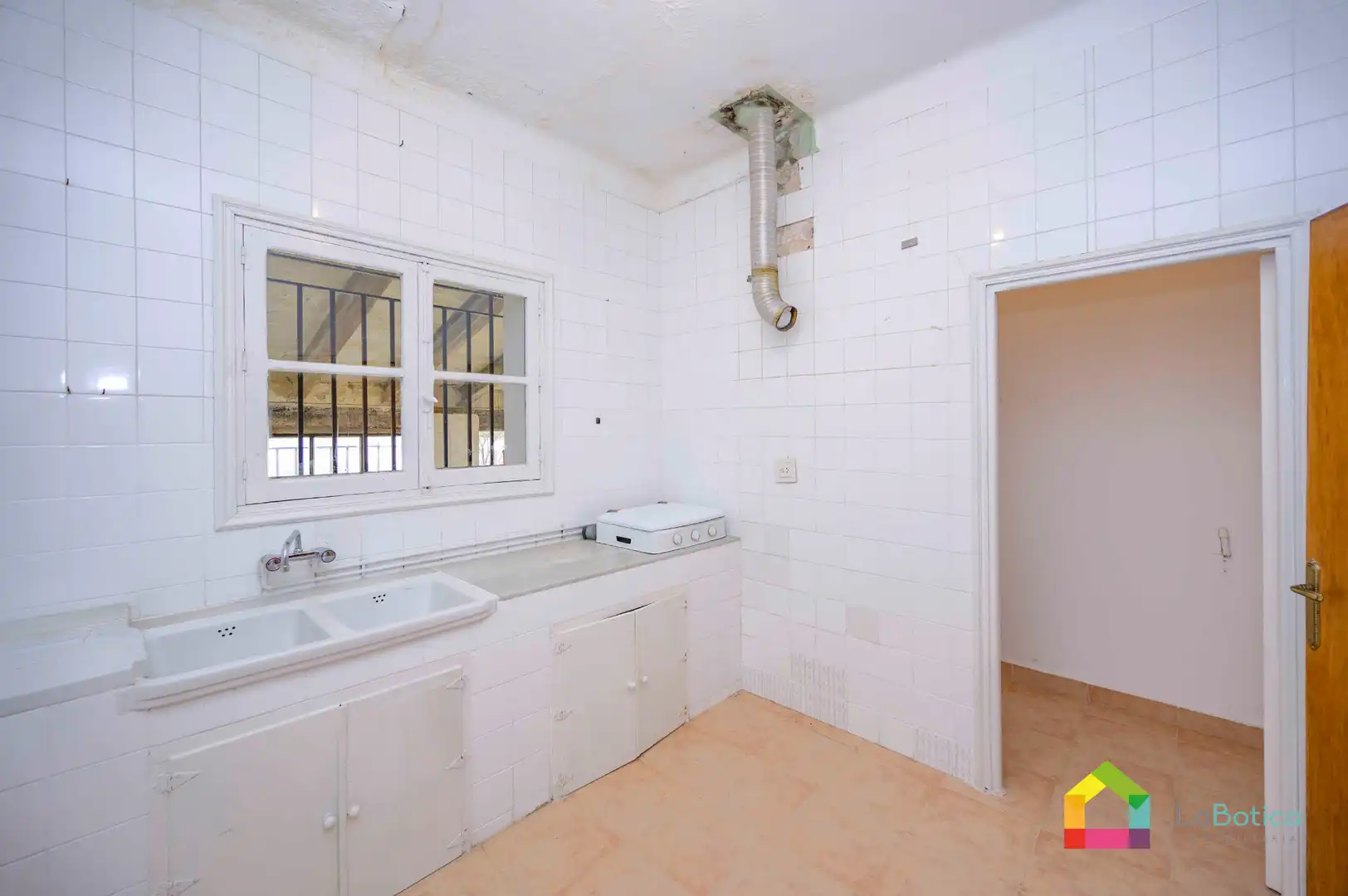 Cuina de Casa o xalet en venda en Ajofrín amb Jardí privat i Terrassa