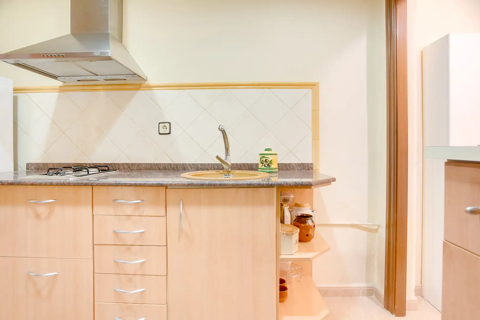 Kitchen of Flat for sale in L'Hospitalet de Llobregat
