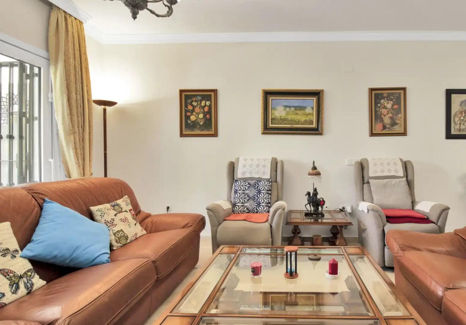 Sala d'estar de Planta baixa en venda en Marbella amb Aire condicionat, Calefacció i Terrassa