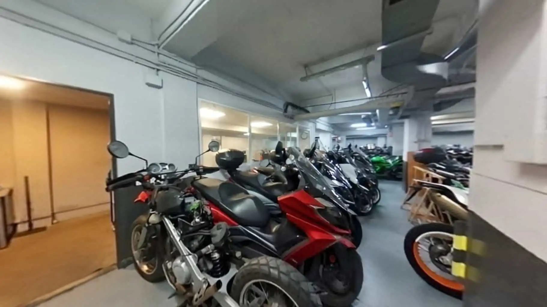 Business premises to rent in Avenida del General Perón 3, imagen 8