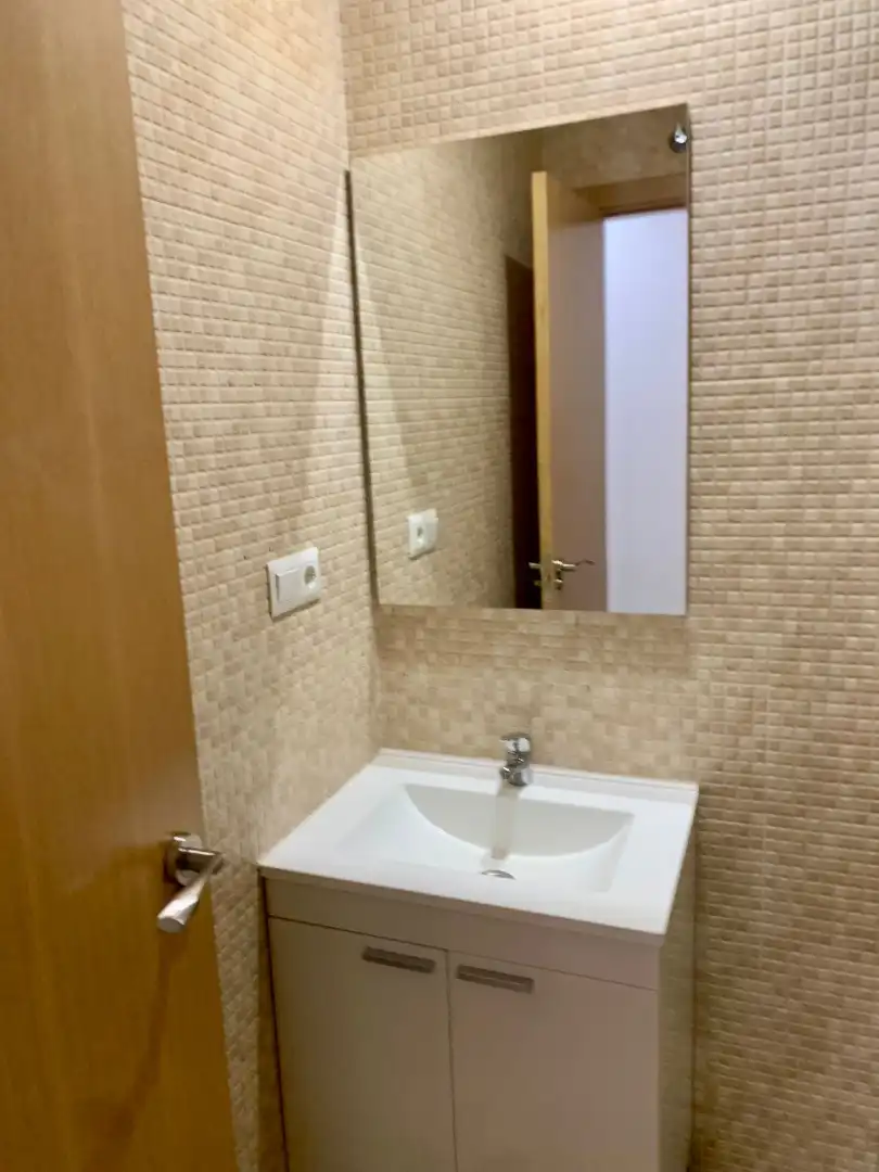 Baño de Piso en venta en Pozuelo de Calatrava con Aire acondicionado, Calefacción y Amueblado