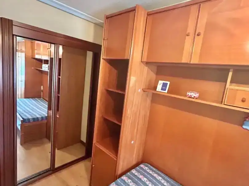 Habitación de Piso en venta en Ávila Capital con Balcón