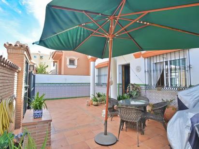 Garden of House or chalet for sale in Fuengirola  with Air Conditioner, Terrace and Balcony