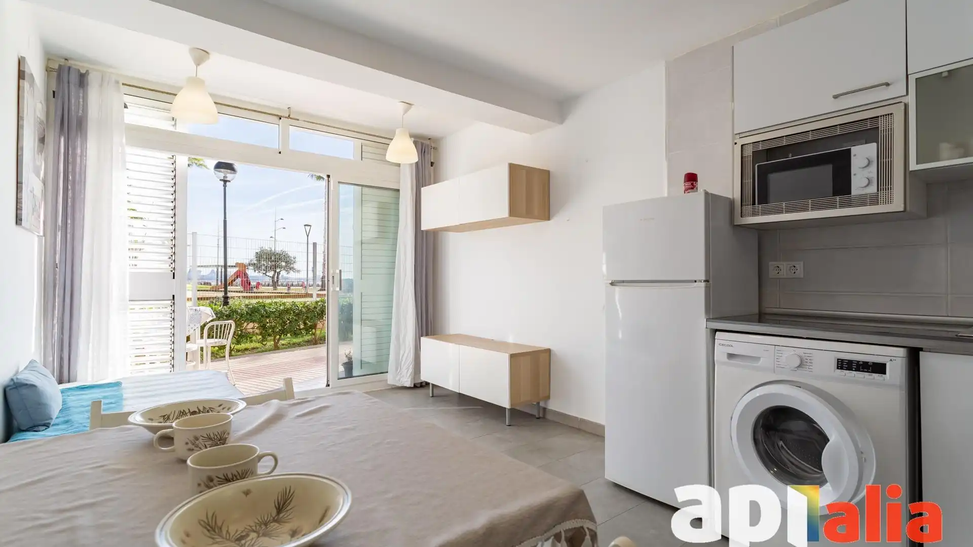 Küche von Erdgeschoss zum Verkauf in Vila-seca mit Privatgarten, Möbliert und Alarm