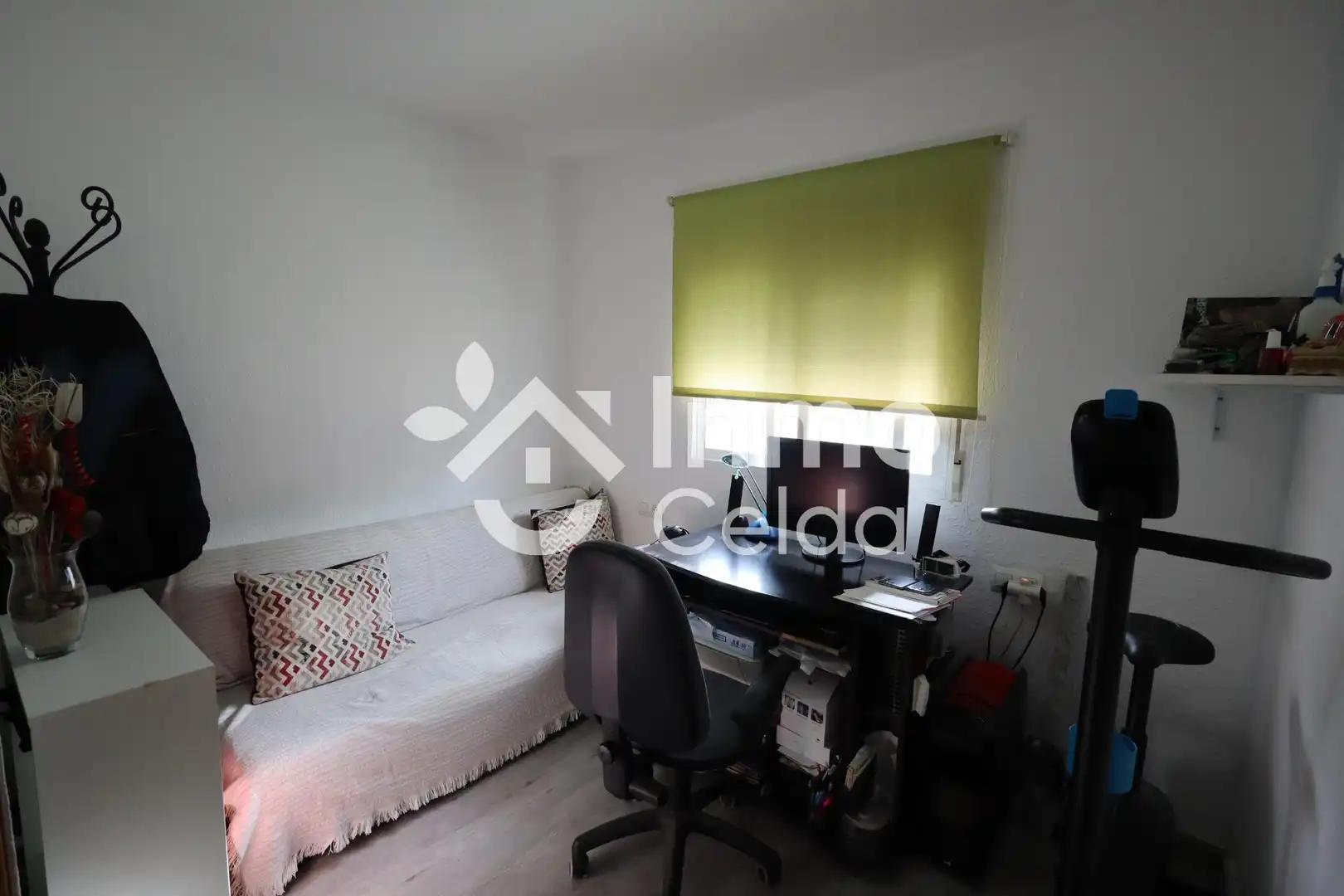 Habitación de Casa o chalet en venta en Chiva con Aire acondicionado, Calefacción y Jardín privado