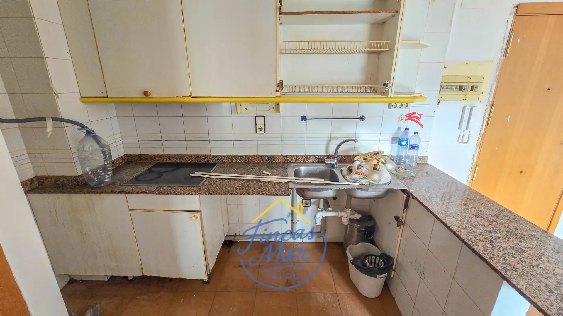 Cocina de Piso en venta en Salou con Terraza y Piscina comunitaria