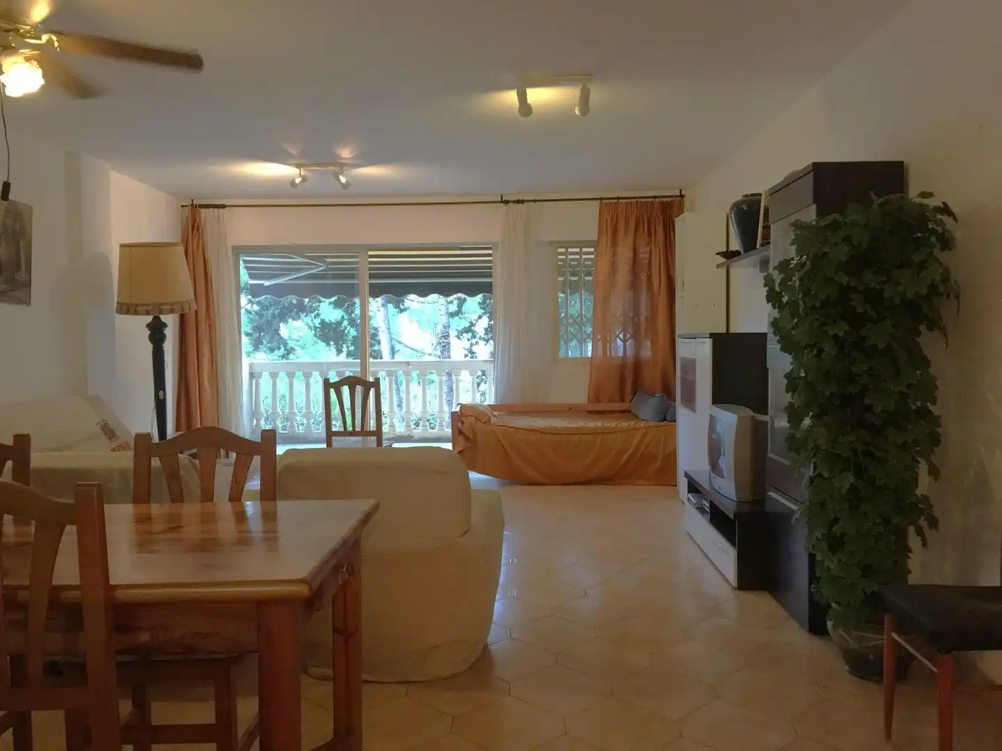 Living room of Flat for sale in El Campello  with Private garden, Terrace and Balcony