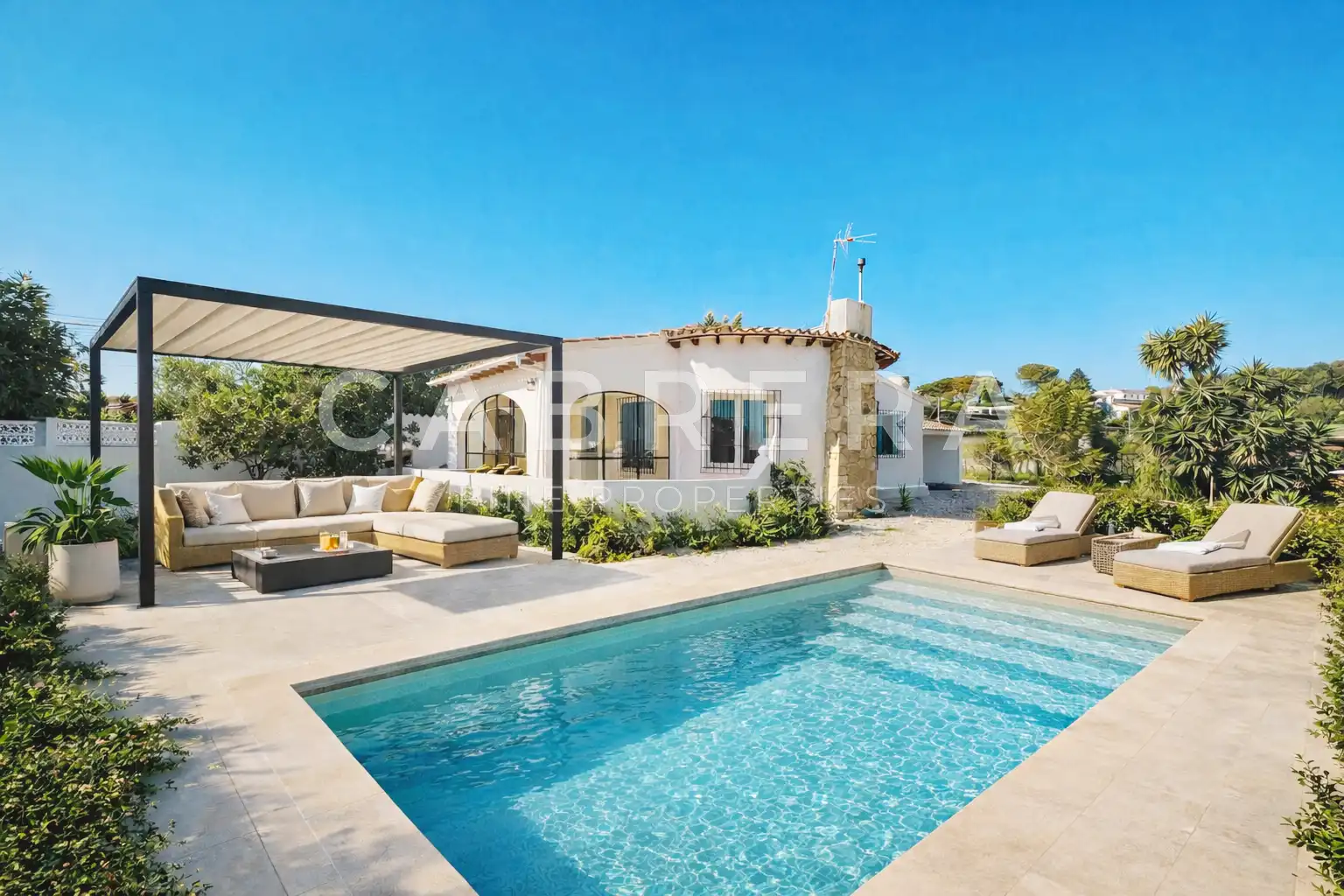 Vista exterior de Casa o xalet en venda en Benissa amb Calefacció, Jardí privat i Parquet