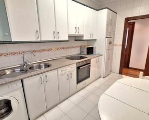 Kitchen of Flat to rent in Bilbao   with Heating, Furnished and Oven