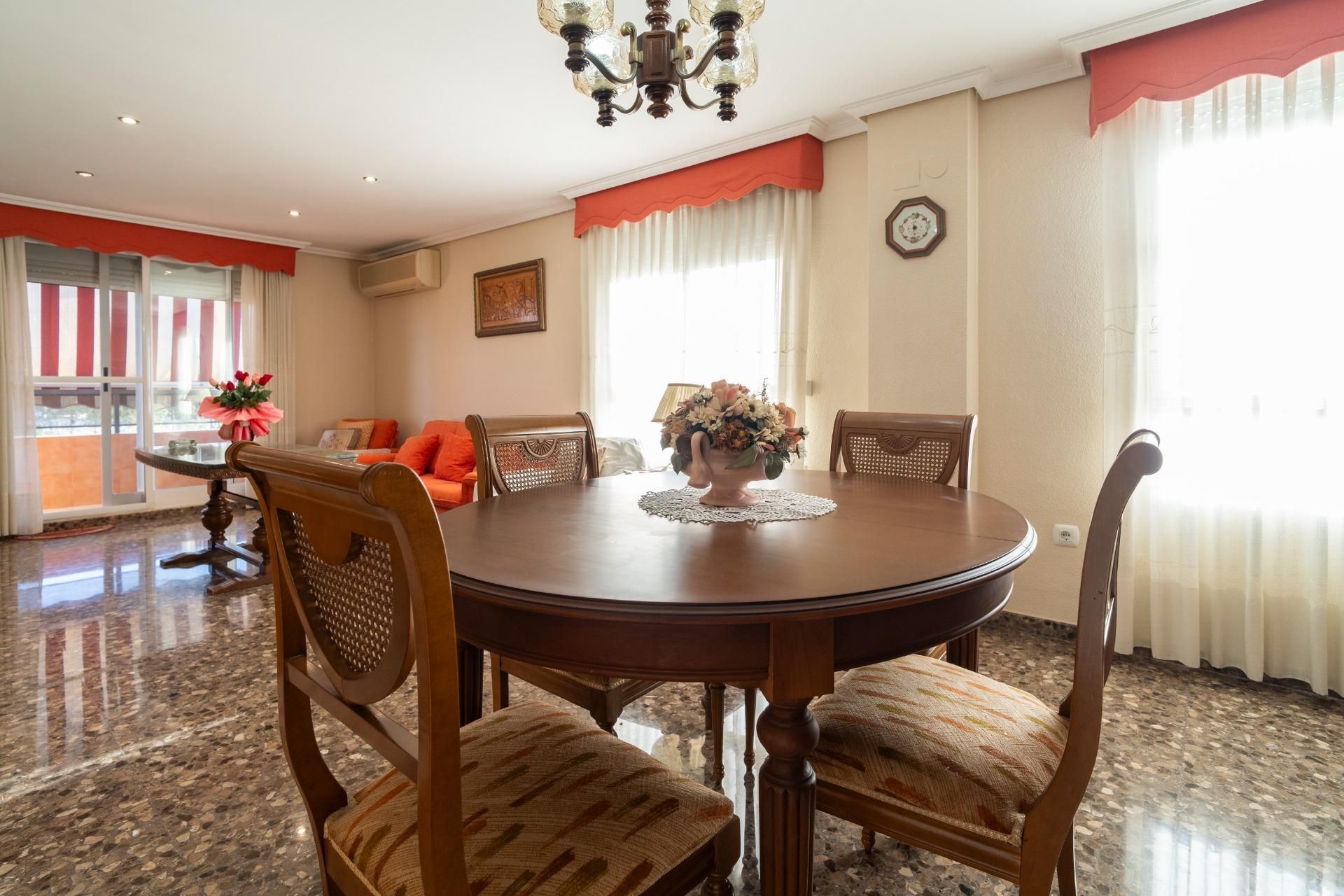 Dining room of Flat for sale in Paiporta  with Air Conditioner, Storage room and Balcony
