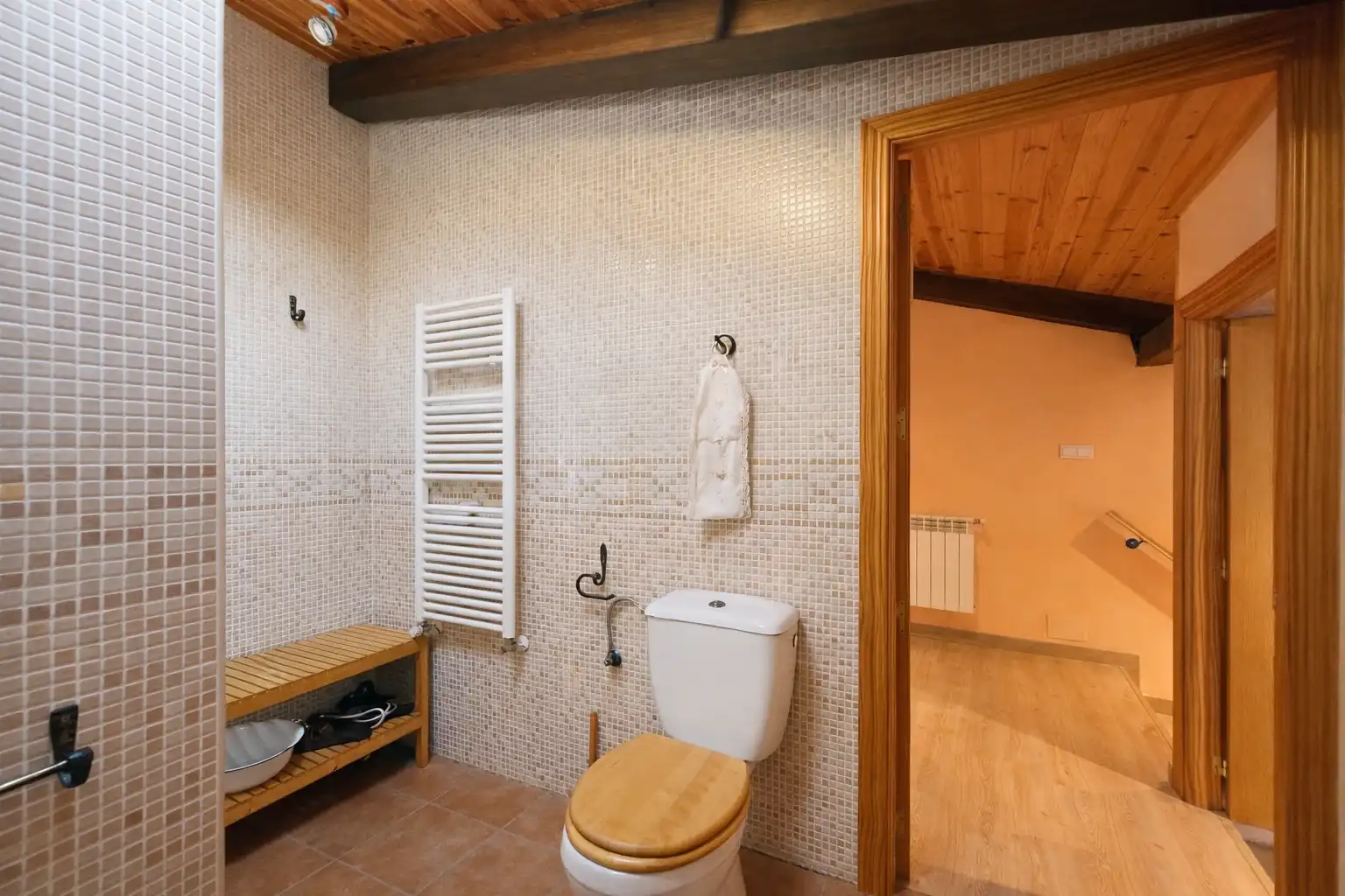 Bathroom of Detached homes for sale in Almonacid de Zorita  with Air Conditioner, Heating and Private garden