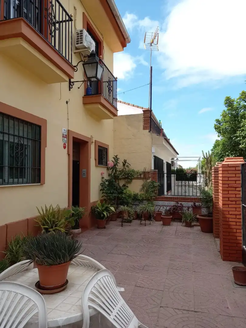 Exterior view of Houses for sale in Córdoba  with Terrace, Storage room and Balcony