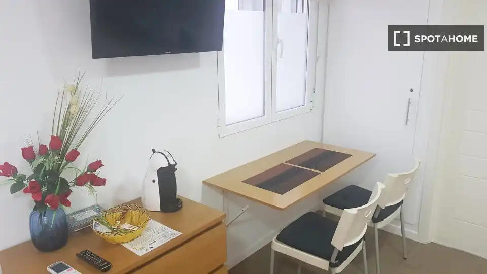 Wohnung zur Miete in Quatre Carreres, imagen 18
