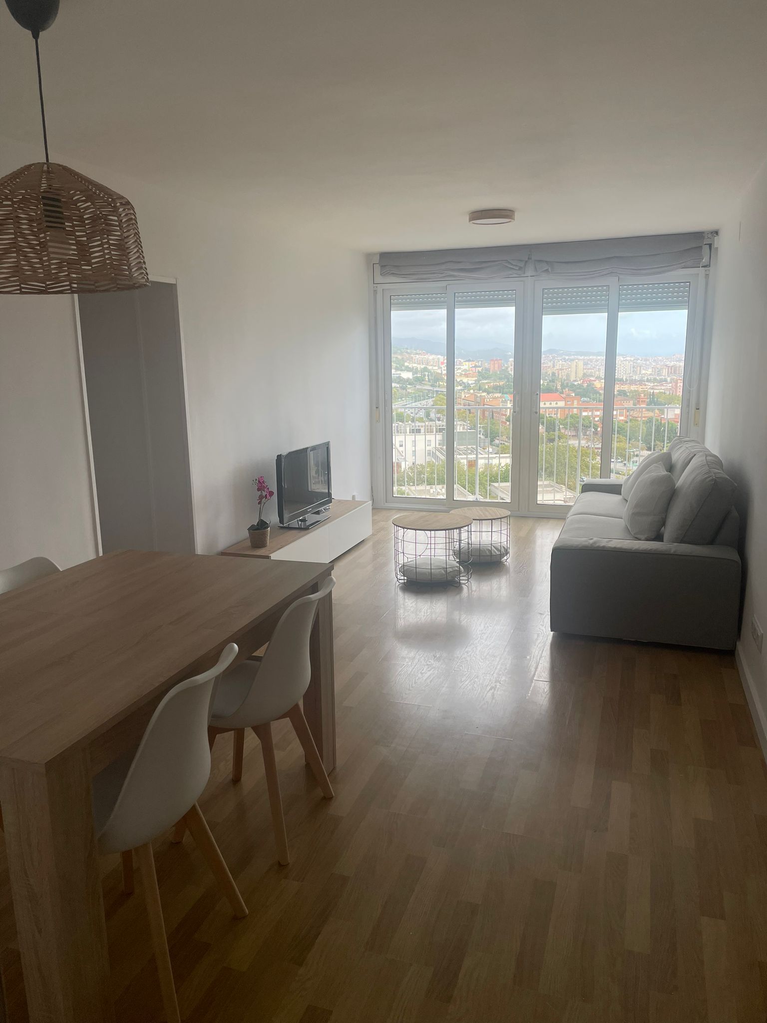 Flat to rent in Carrer de l'Harmonia, Montbau