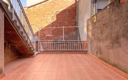 Exterior view of Single-family semi-detached for sale in Terrassa  with Heating and Terrace